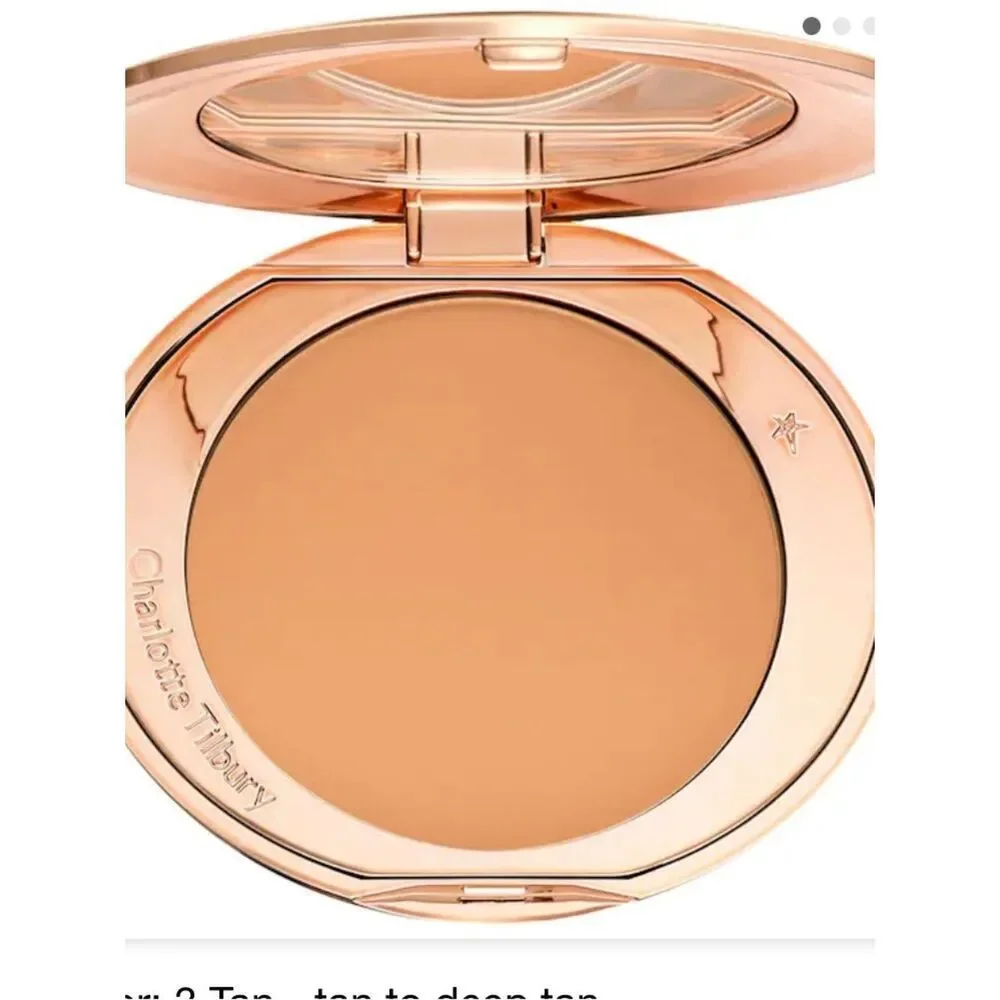 Charlotte Tilbury Airbrush Flawless Finish Refillable Blurring & Setting Powder
